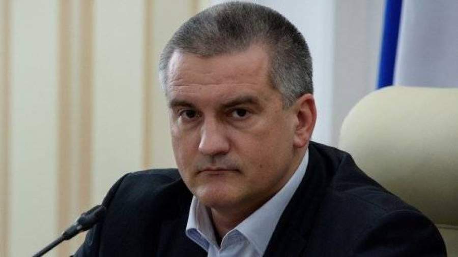 Аксенов назвал подрыв ЛЭП терактом и призвал к ответным действиям