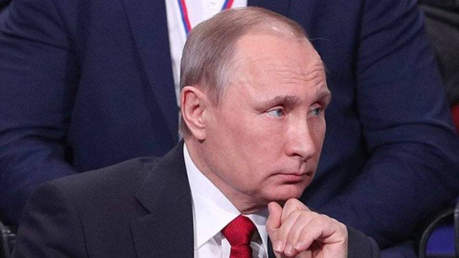 Путину доложили о взрыве в метро Санкт-Петербурга