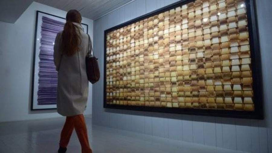 На «Винзаводе» показали рождественский вернисаж