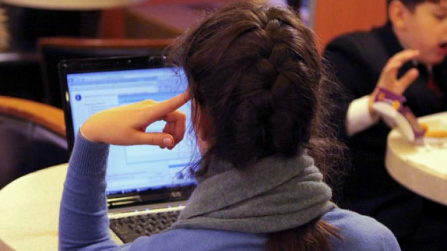 Рестораны, кафе и отели отдадут контроль за Wi-Fi операторам