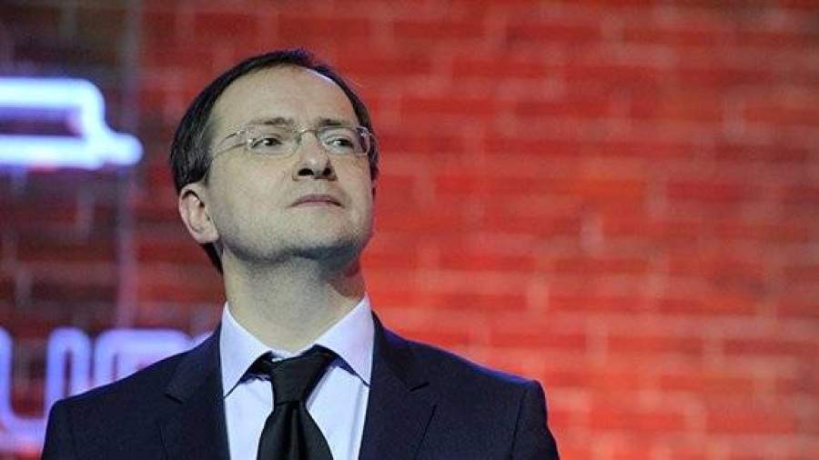 Мединский поддержал Михалкова в споре с «Ельцин Центром»