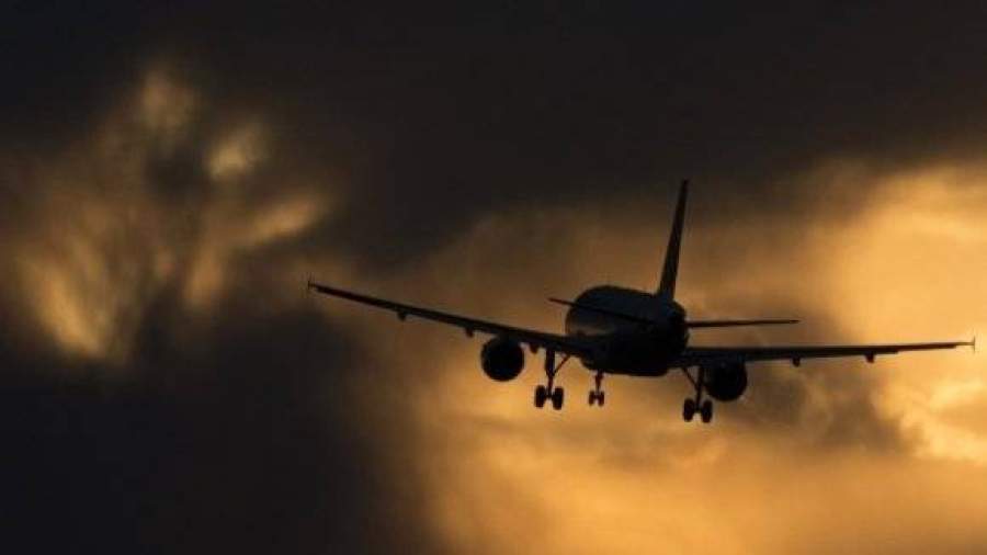 Два самолета чуть не столкнулись в небе над Москвой