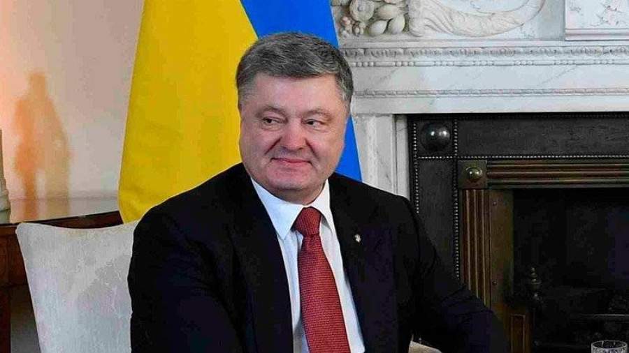 Порошенко лишил гражданства автора идеи примирения с Россией