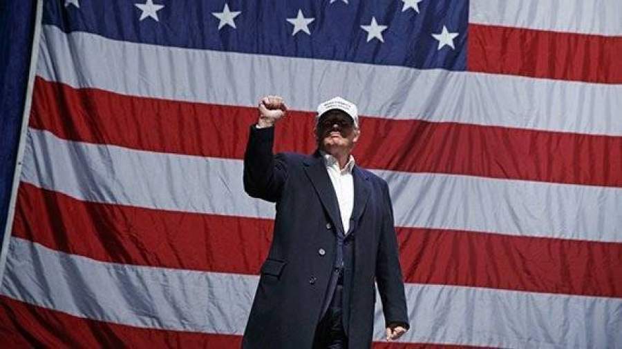 СМИ: спецслужбы США боятся посвящать Трампа в национальные секреты