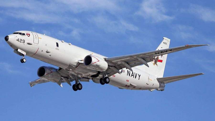 https://cdn.iz.ru/sites/default/files/styles/900x506/public/news-2019-01/US_Navy_P-8_Poseidon_taking_off_at_Perth_Airport.jpg