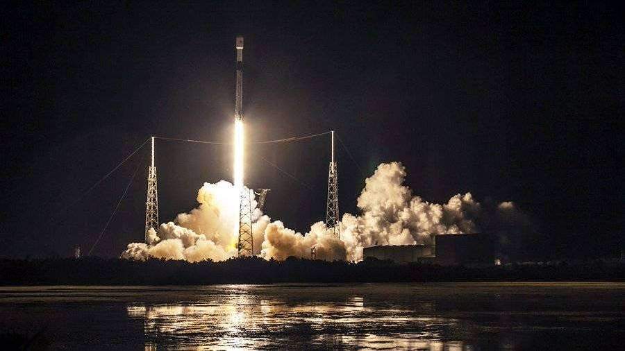 SpaceX вывела на орбиту 58 спутников Starlink
