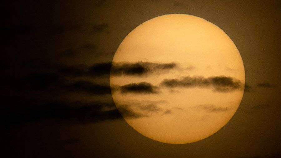 Вспышку на Солнце объяснили новым циклом активности
