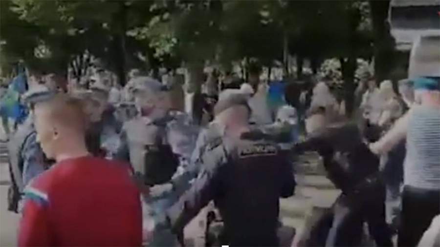 что случилось на день вдв в москве. Смотреть фото что случилось на день вдв в москве. Смотреть картинку что случилось на день вдв в москве. Картинка про что случилось на день вдв в москве. Фото что случилось на день вдв в москве