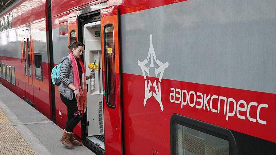 Экспресс в шереметьево. Экспресс Шереметьево. Аэроэкспресс Москва Шереметьево. Аэроэкспресс Шереметьево поезд. Аэроэкспресс Шереметьево Ховрино.