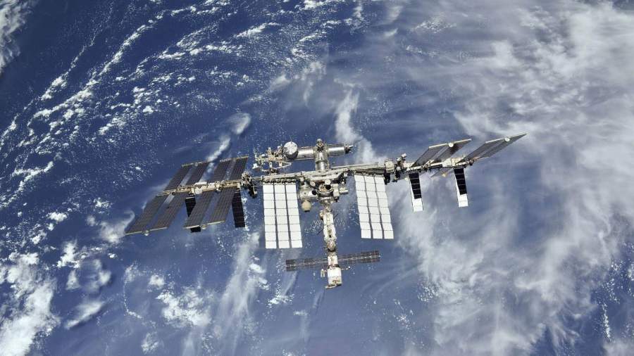 Roskosmos a mis en garde contre l’approche de l’ISS avec un fragment de la fusée SpaceX