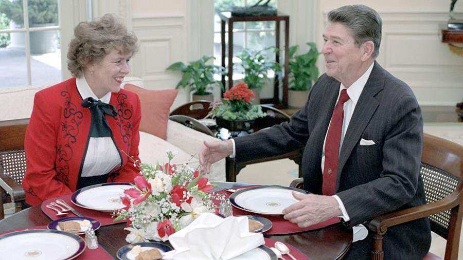 Putin gave Russian citizenship to former adviser to US President Reagan