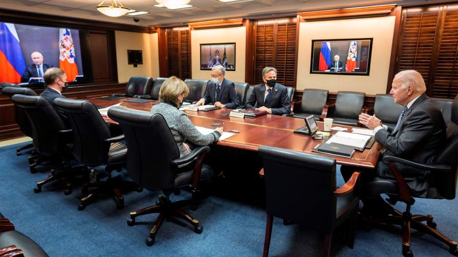 Peskov allowed a new summit of Putin and Biden before the end of the year