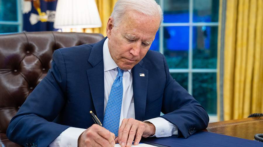 Biden signed a law to simplify the procedure for increasing the national debt in the United States
