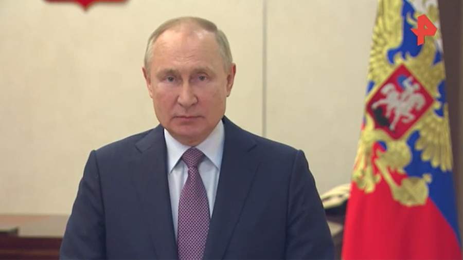 Putin congratulated EMERCOM employees and veterans on their professional holiday