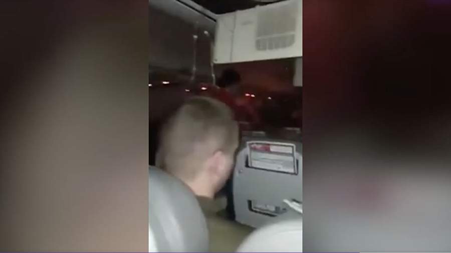 Passengers captured an emergency landing at Sheremetyevo