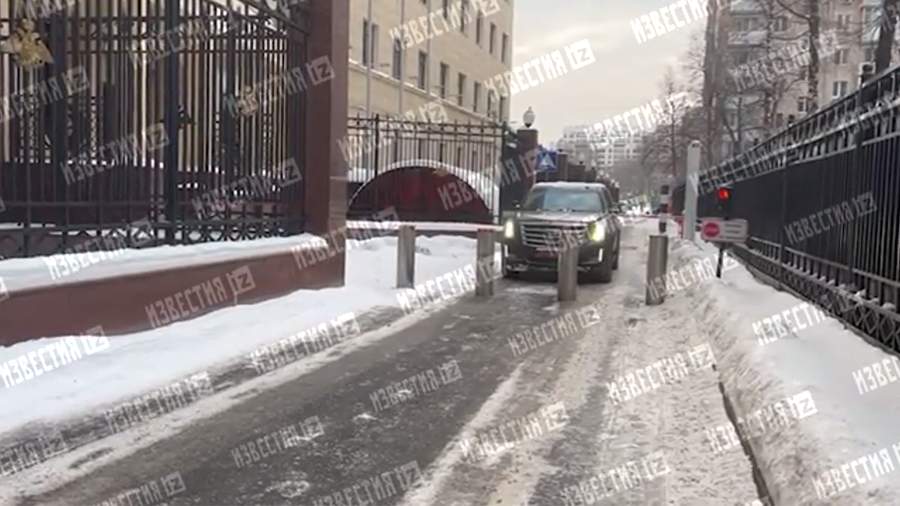 Foreign attaches arrived at the building of the Russian Defense Ministry