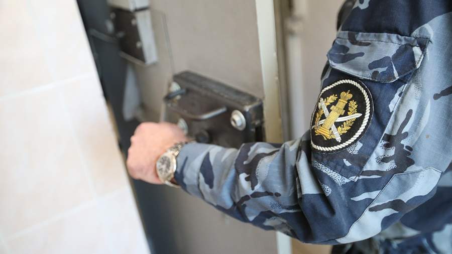 Investigators have uncovered a fraudulent scheme in bank failures