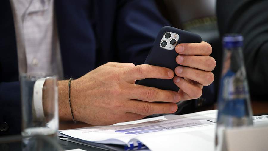 Sales of premium smartphones in Russia increased by 1.5 times