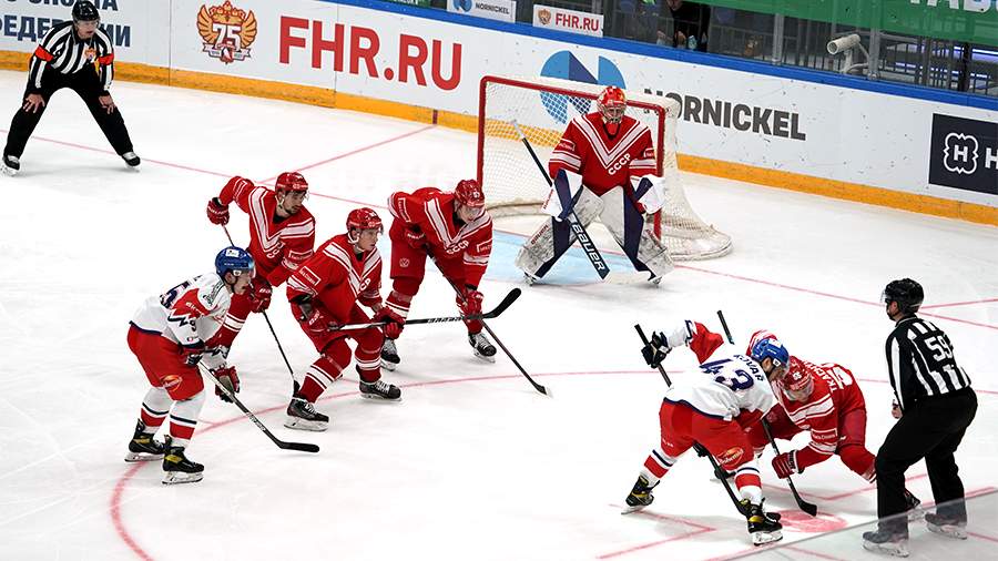 The Russian national ice hockey team beat the Czechs at the home stage of the Eurotour The Russian national ice hockey team beat the Czechs at the home stage of the Eurotour