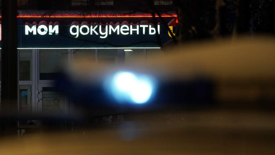 The Ministry of Internal Affairs will encourage a man who assisted in the arrest of a shooter at the MFC