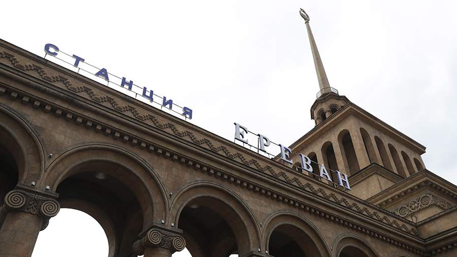 Armenia and Azerbaijan confirmed an agreement on restarting the railway