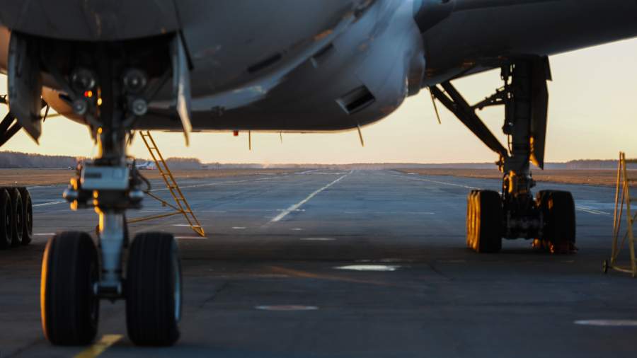 The plane shot down a child on the airstrip in the Congo The plane shot down a child on the airstrip in the Congo