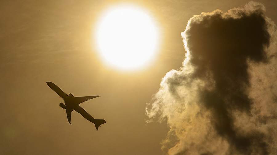 The Federal Air Transport Agency declined to comment on the incident with Airbus and the US Air Force board