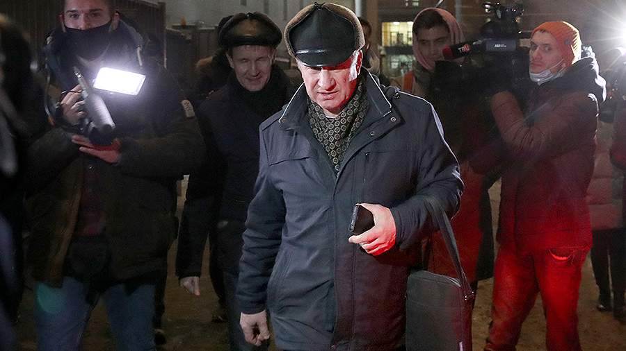 Rashkin complained about the ban on using the phone and the Internet