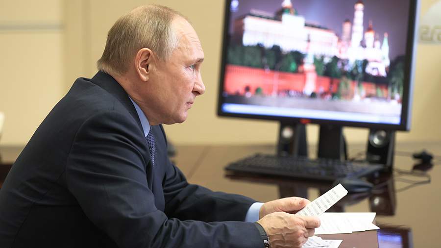 The Kremlin commented on the controversy between Putin and Sokurov