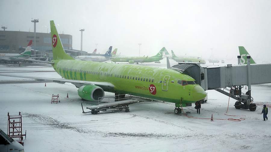 The plane flying from Saratov to Moscow landed after an alarm