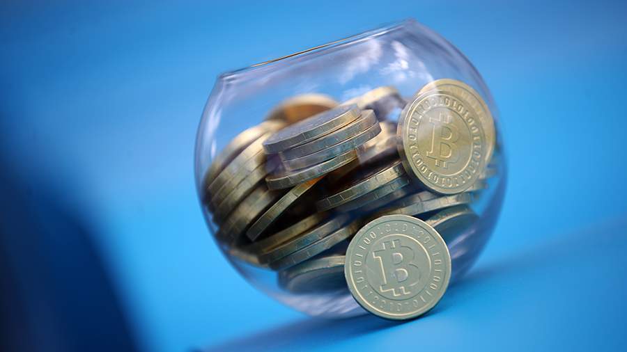Bitcoin and housing in new buildings became the most profitable investments in 2021