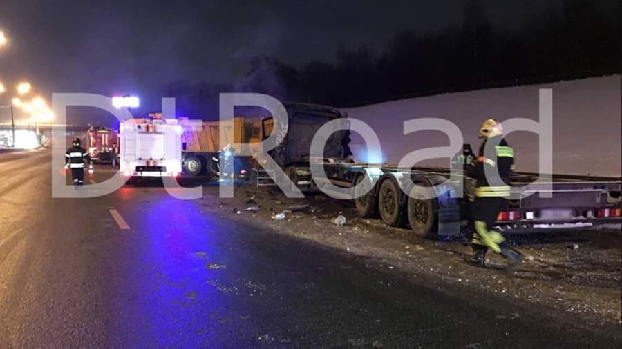 An accident with three cars occurred on the Moscow Ring Road