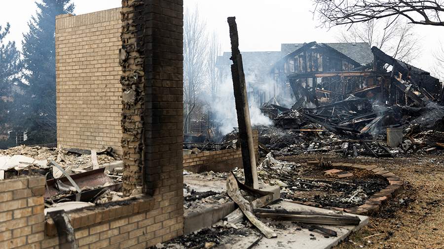 The drone filmed the territory of the burnt down American Louisville