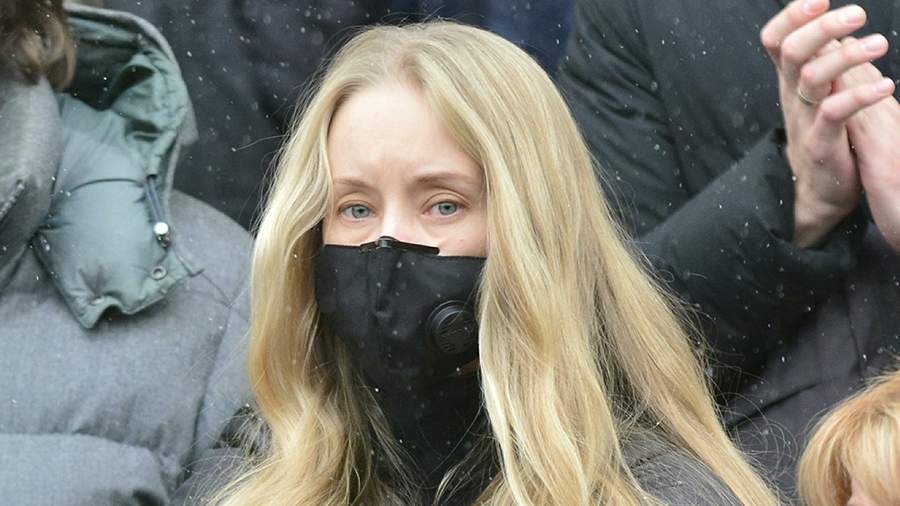 Unknown people attacked the widow of Gradsky and stole 100 million rubles from her