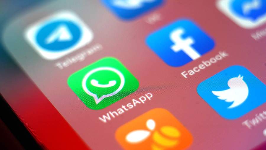 WhatsApp adds live chat feature