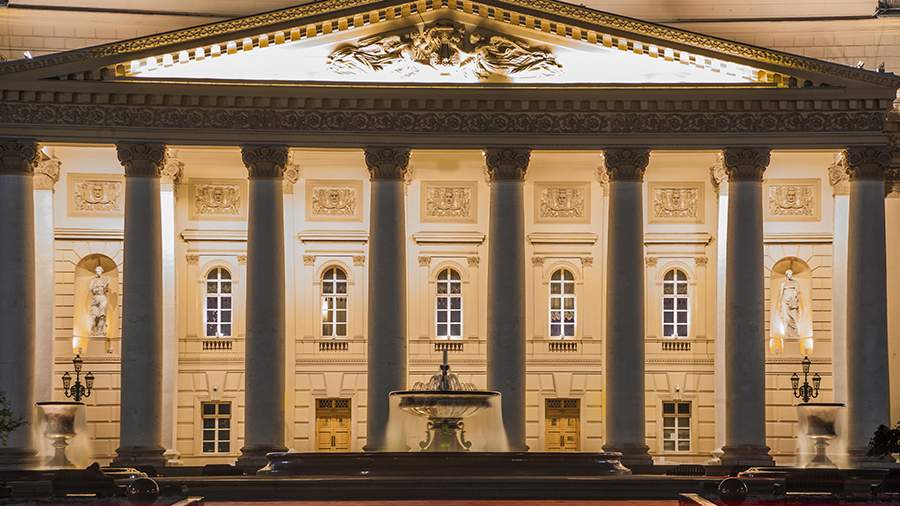 The lawyer spoke about the responsibility for the death of the artist at the Bolshoi Theater