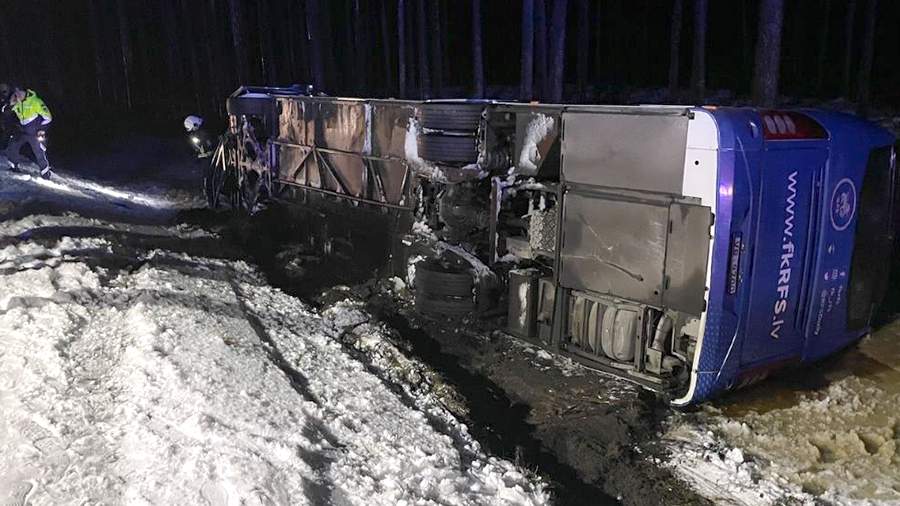 The bus with the players of the Latvian club RFS got into an accident