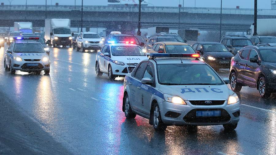 Two people were injured in a collision of two cars on the Moscow Ring Road