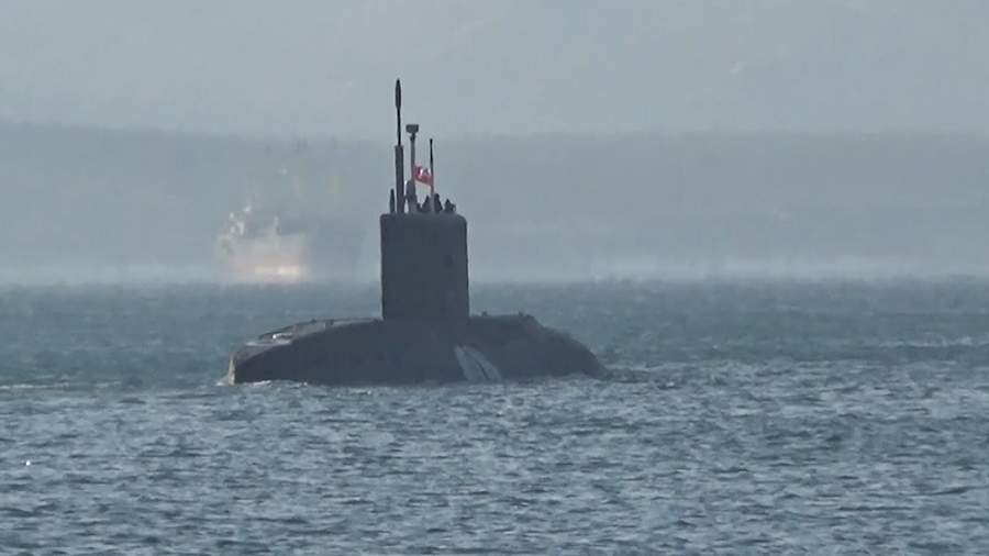 Submarine “Volkhov” launched a missile “Caliber” in the waters of the Sea of ​​Japan