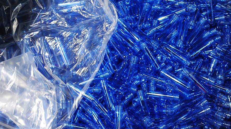 In Russia, they will assess the consequences of the ban on some plastic