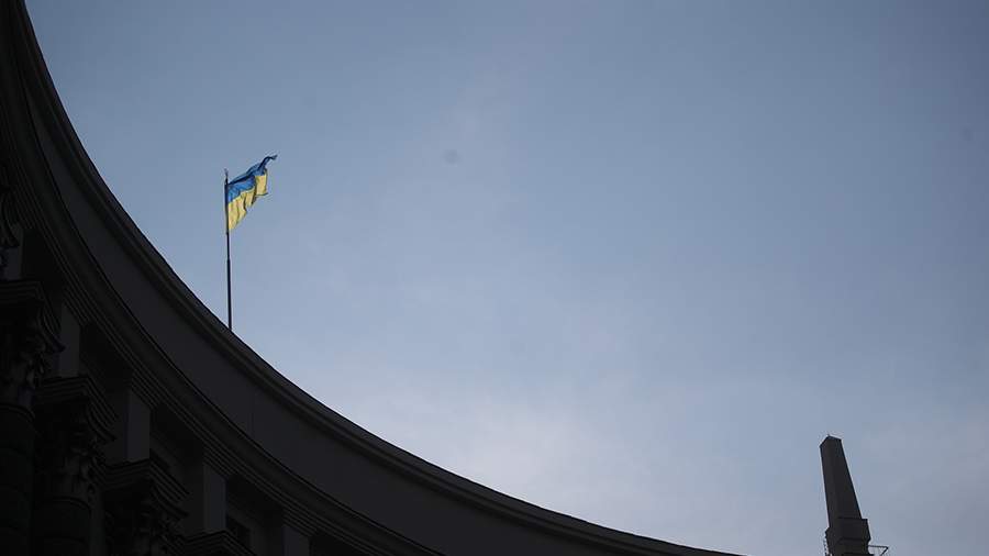 The political scientist called Ukraine’s claims to part of the regions of the Russian Federation a provocation