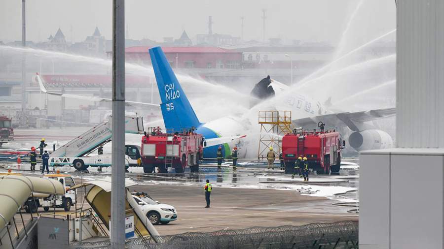 The plane of the Russian airline caught fire at the airport in China