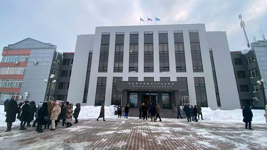 City hall in Yuzhno-Sakhalinsk was evacuated due to reports of mining