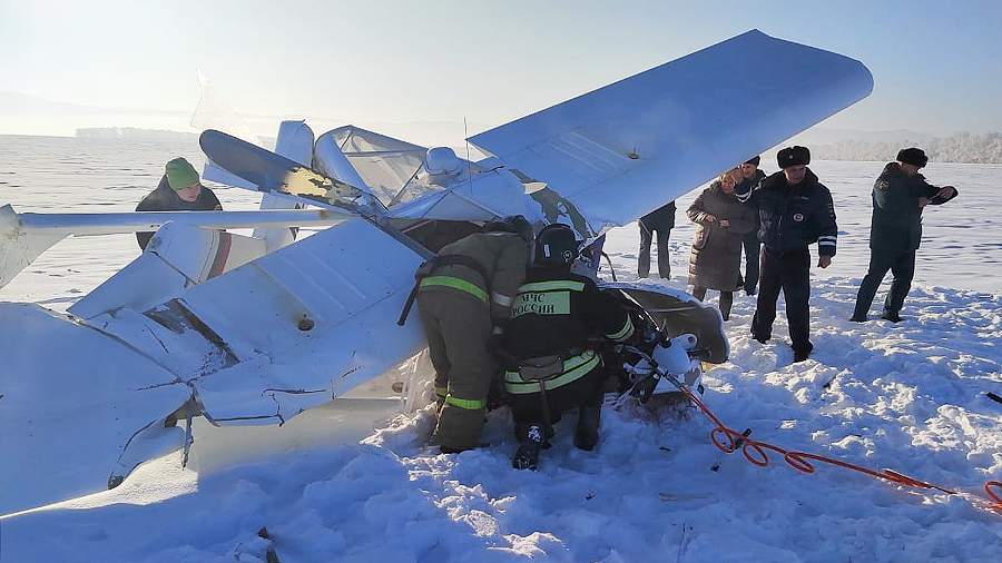 In the Altai Territory, two people were injured in the crash of a light aircraft