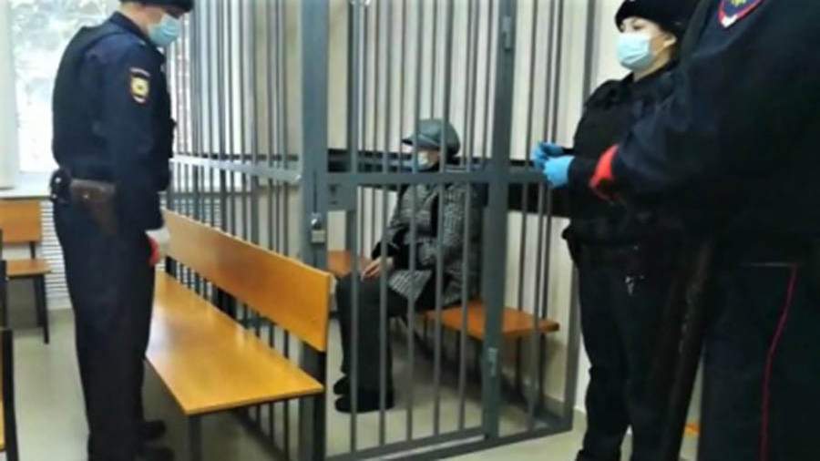 A resident of Altai, who drove a naked child out into the cold, bit the police