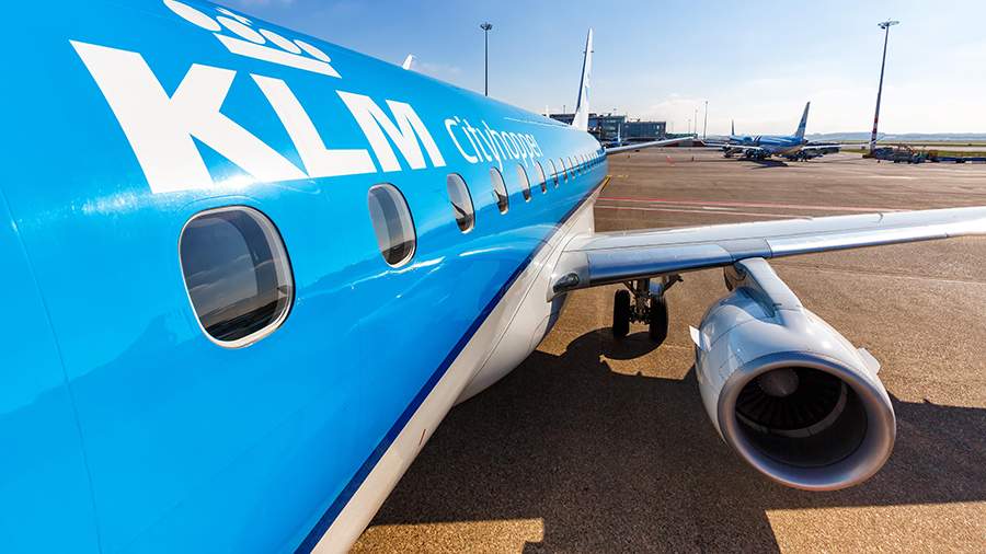 Dutch KLM canceled flights to Moscow and St. Petersburg