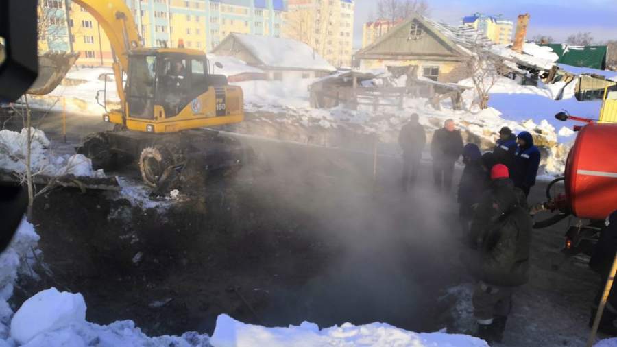 The girl fell into boiling water under the snow in Yuzhno-Sakhalinsk