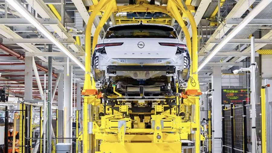Opel launches new Astra hatchback