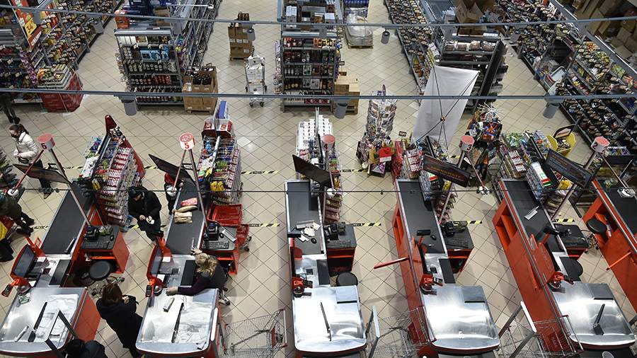 Retail in the regions reduced margins on basic goods