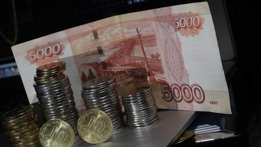 In Primorye, suspected of selling counterfeit five thousandth banknotes were detained